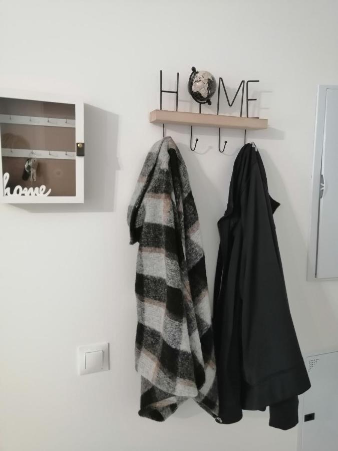 Apartamento Myr เบนาคาราเฟ ภายนอก รูปภาพ
